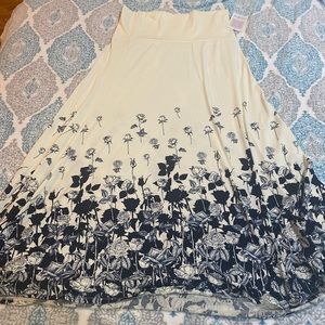 LULAROE PRINTED MAXI SKIRT SIZE 2XL!!